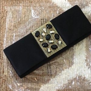 Silk bead clutch
